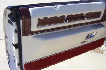 1976 Cadillac Eldorado ConvertibleBicentennial(C1314)-Int (15).jpg