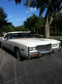 1976 Cadillac Eldorado ConvertibleBicentennial(C1314)-EXT (22).jpg