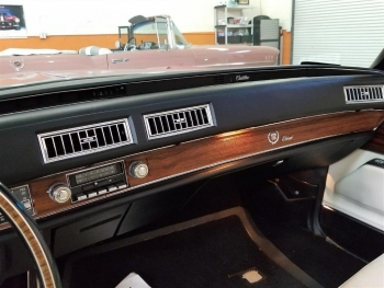 1976 Cadillac Eldorado Convertible C1321-Int 09.jpg