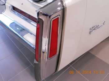 1976 Cadillac Eldorado Bi-Centenial C1348- Exd 6.jpg