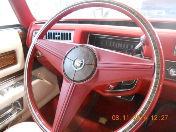 1976 Cadillac Eldorado Bi-Centenial C1348- Int 10.jpg